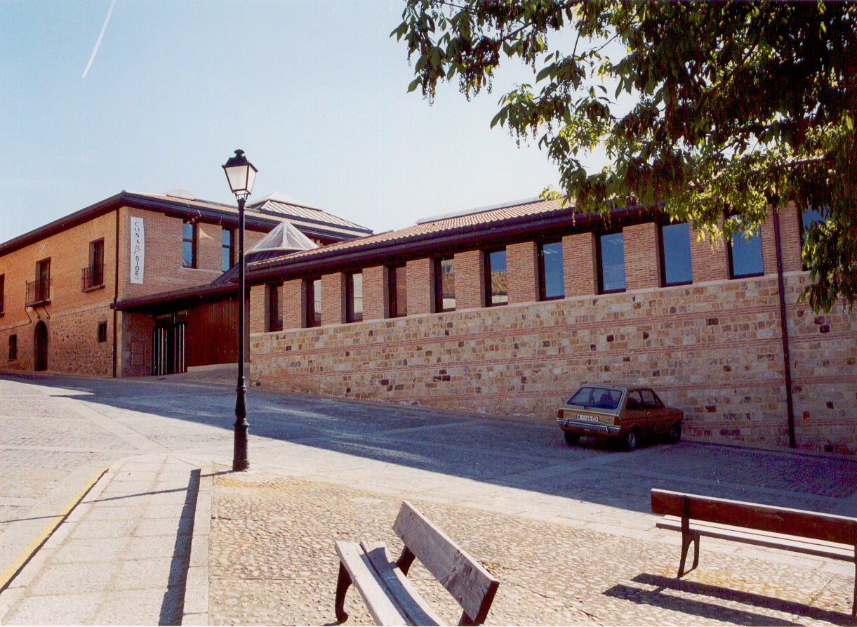 Instalación del Centro Cultural Tirso de Molina. Almazán. (Soria)